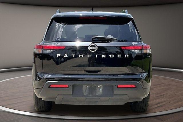 Nissan Pathfinder SV 2WD 2025