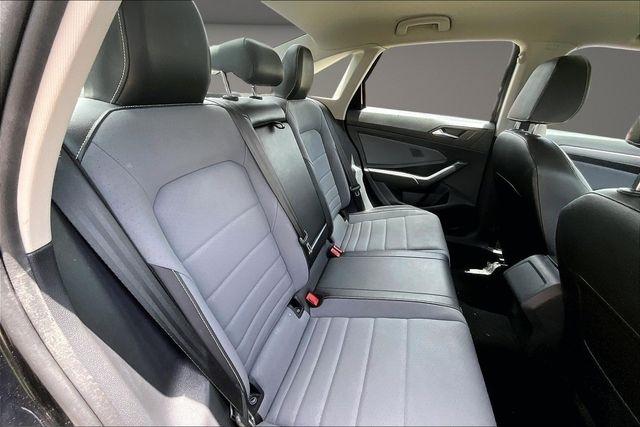 Volkswagen Jetta SE Auto 2025