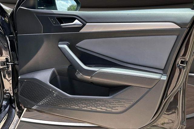 Volkswagen Jetta SE Auto 2025