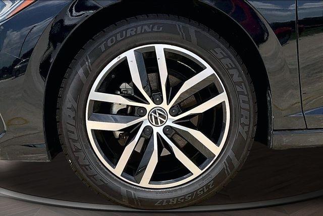 Volkswagen Jetta SE Auto 2025