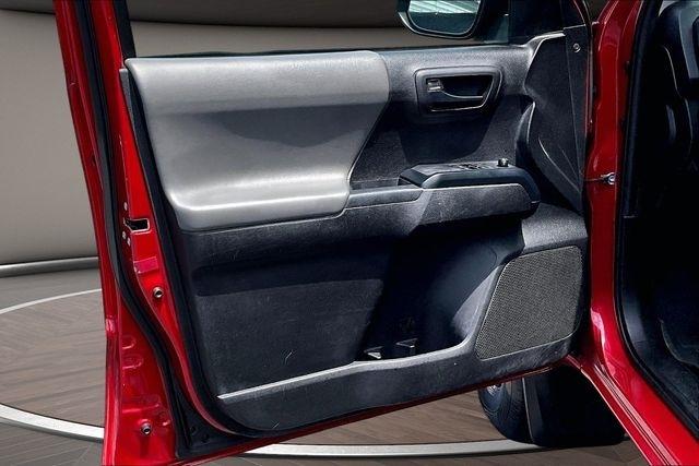 Toyota Tacoma 2WD SR5 Access Cab 6' Bed I4 AT (Natl) 2021