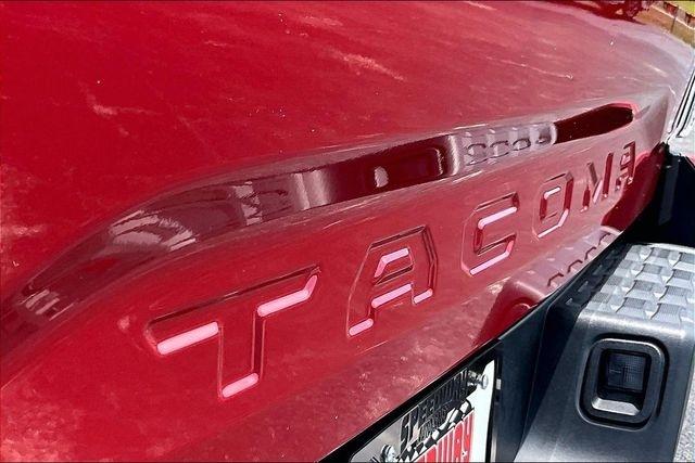Toyota Tacoma 2WD SR5 Access Cab 6' Bed I4 AT (Natl) 2021