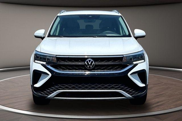 Volkswagen Taos SE FWD 2024