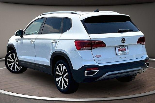 Volkswagen Taos SE FWD 2024