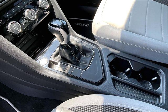 Volkswagen Taos SE FWD 2024