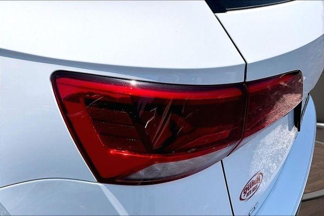 Volkswagen Taos SE FWD 2024