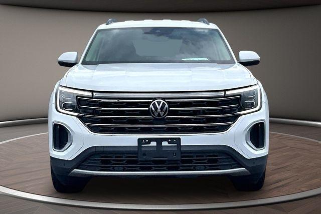 Volkswagen Atlas 2.0T SE w/Technology 4MOTION 2024