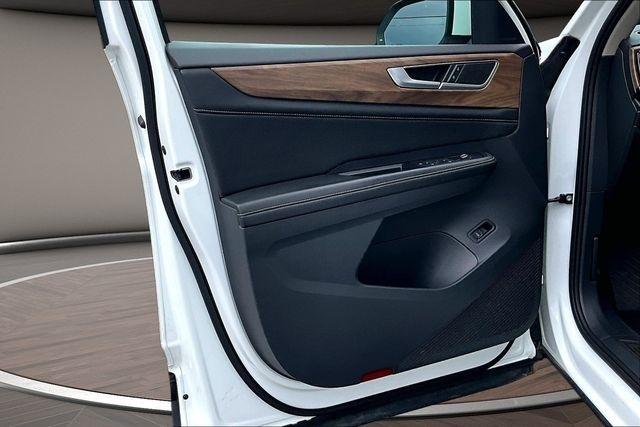 Volkswagen Atlas 2.0T SE w/Technology 4MOTION 2024