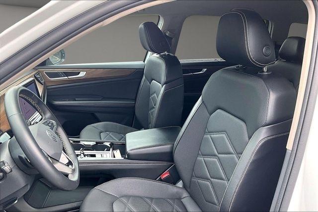 Volkswagen Atlas 2.0T SE w/Technology 4MOTION 2024