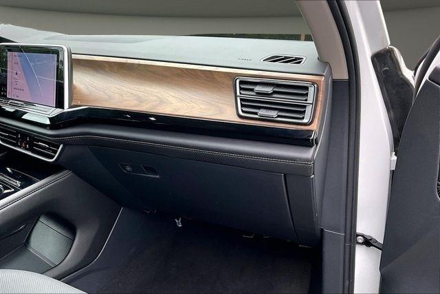 Volkswagen Atlas 2.0T SE w/Technology 4MOTION 2024