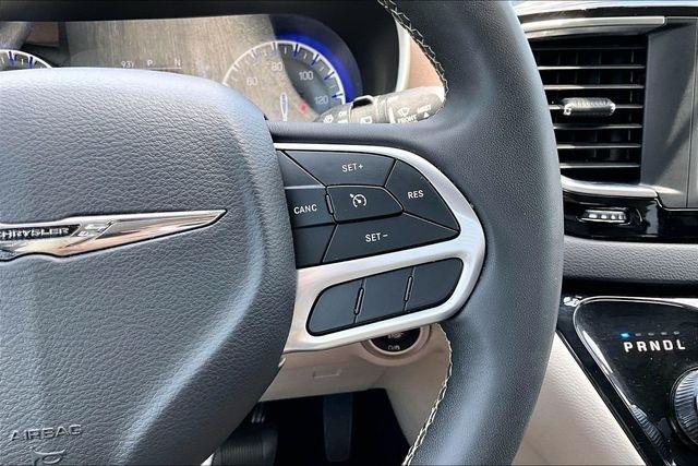 Chrysler Voyager LX FWD 2023