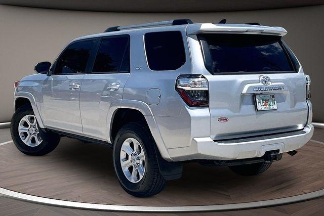 Toyota 4Runner SR5 2WD (Natl) 2023