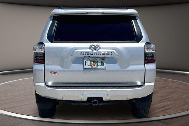 Toyota 4Runner SR5 2WD (Natl) 2023