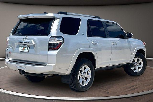 Toyota 4Runner SR5 2WD (Natl) 2023