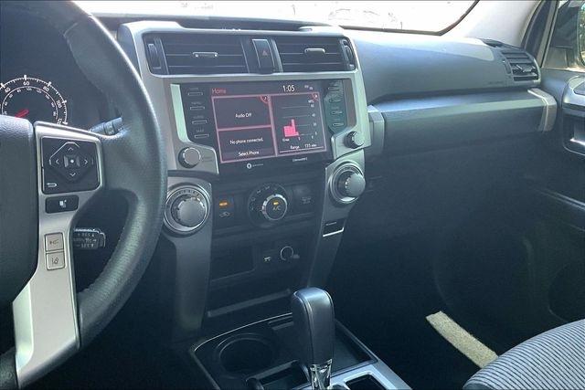Toyota 4Runner SR5 2WD (Natl) 2023