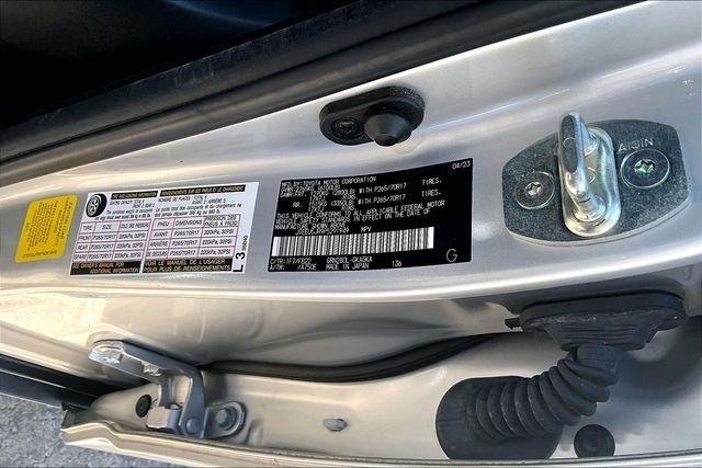 Toyota 4Runner SR5 2WD (Natl) 2023