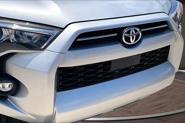 Toyota 4Runner SR5 2WD (Natl) 2023