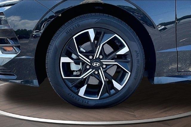 Hyundai Sonata SEL 2.5L FWD 2024