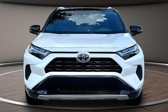 Toyota RAV4 Hybrid XSE AWD (Natl) 2023