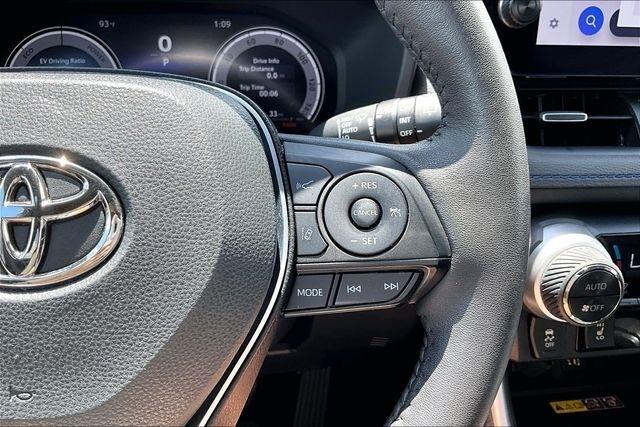 Toyota RAV4 Hybrid XSE AWD (Natl) 2023