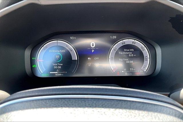 Toyota RAV4 Hybrid XSE AWD (Natl) 2023