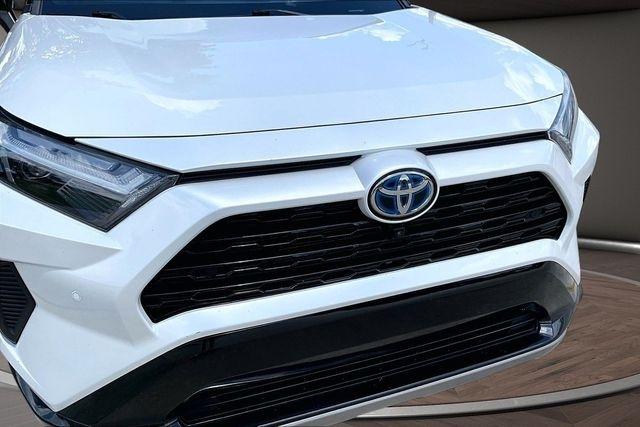 Toyota RAV4 Hybrid XSE AWD (Natl) 2023