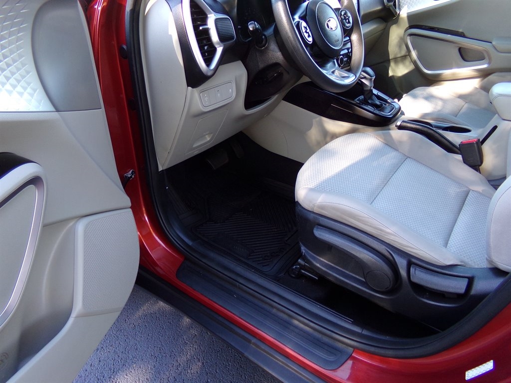 Kia Soul LX IVT 2021