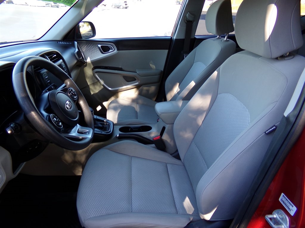 Kia Soul LX IVT 2021