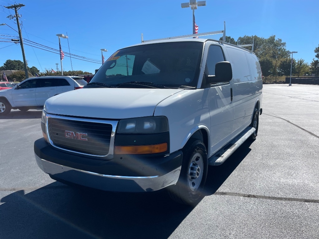 GMC Savana Cargo Van RWD 2500 135" 2014