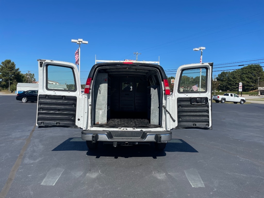 GMC Savana Cargo Van RWD 2500 135" 2014