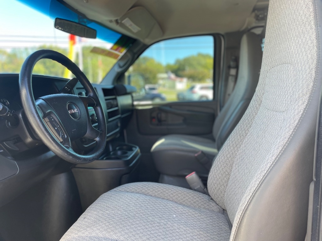 GMC Savana Cargo Van RWD 2500 135" 2014