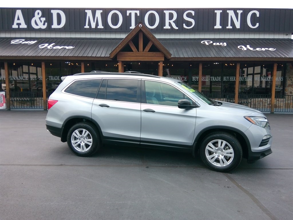 2018 Honda Pilot LX 2WD