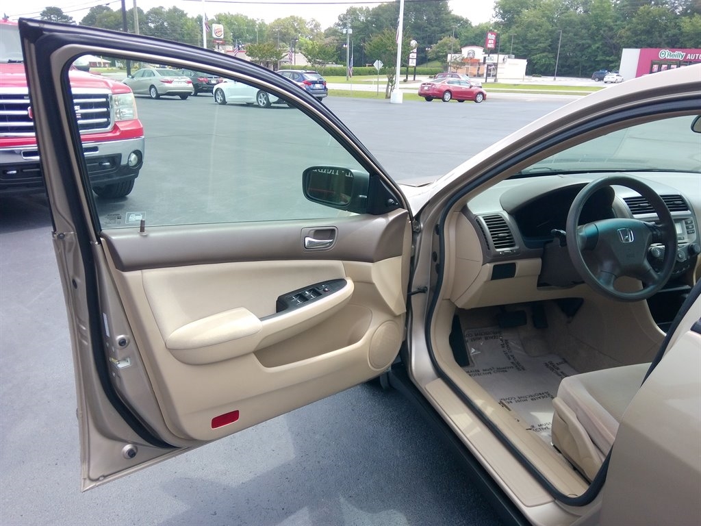 Honda Accord Sdn 4dr I4 AT VP 2007