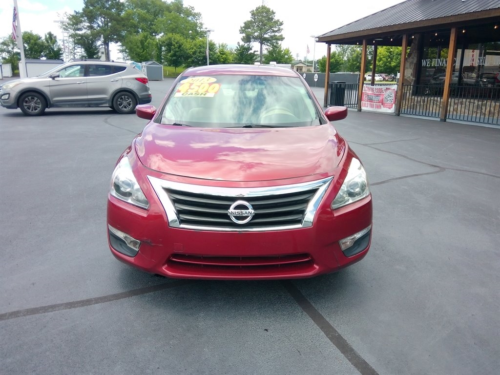 Nissan Altima 4dr Sdn I4 2.5 S 2013