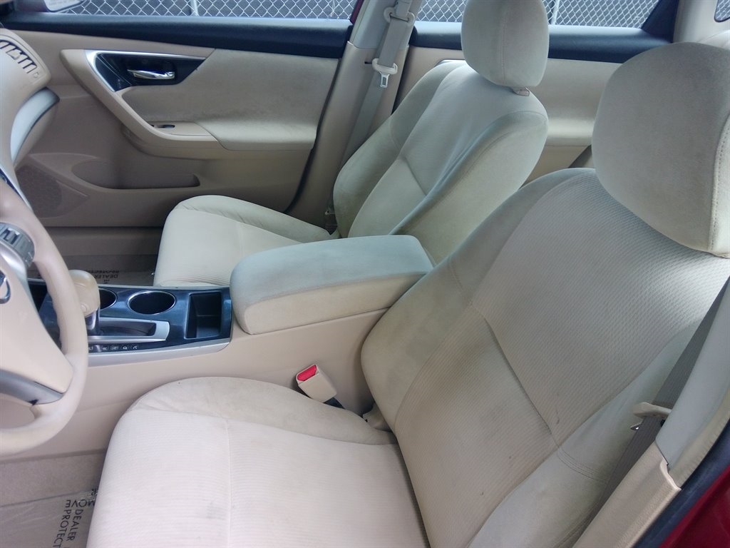 Nissan Altima 4dr Sdn I4 2.5 S 2013