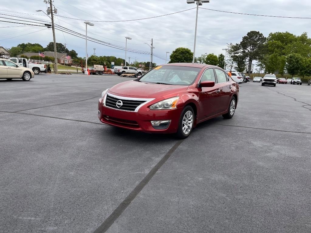 Nissan Altima 4dr Sdn I4 2.5 S 2013