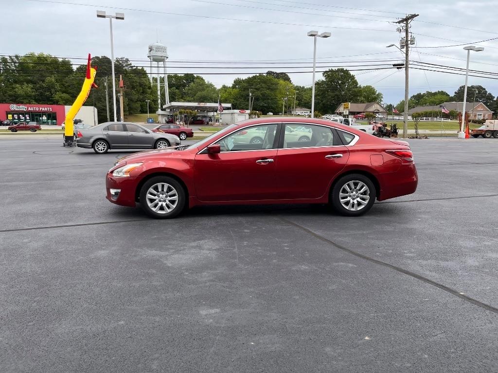 Nissan Altima 4dr Sdn I4 2.5 S 2013