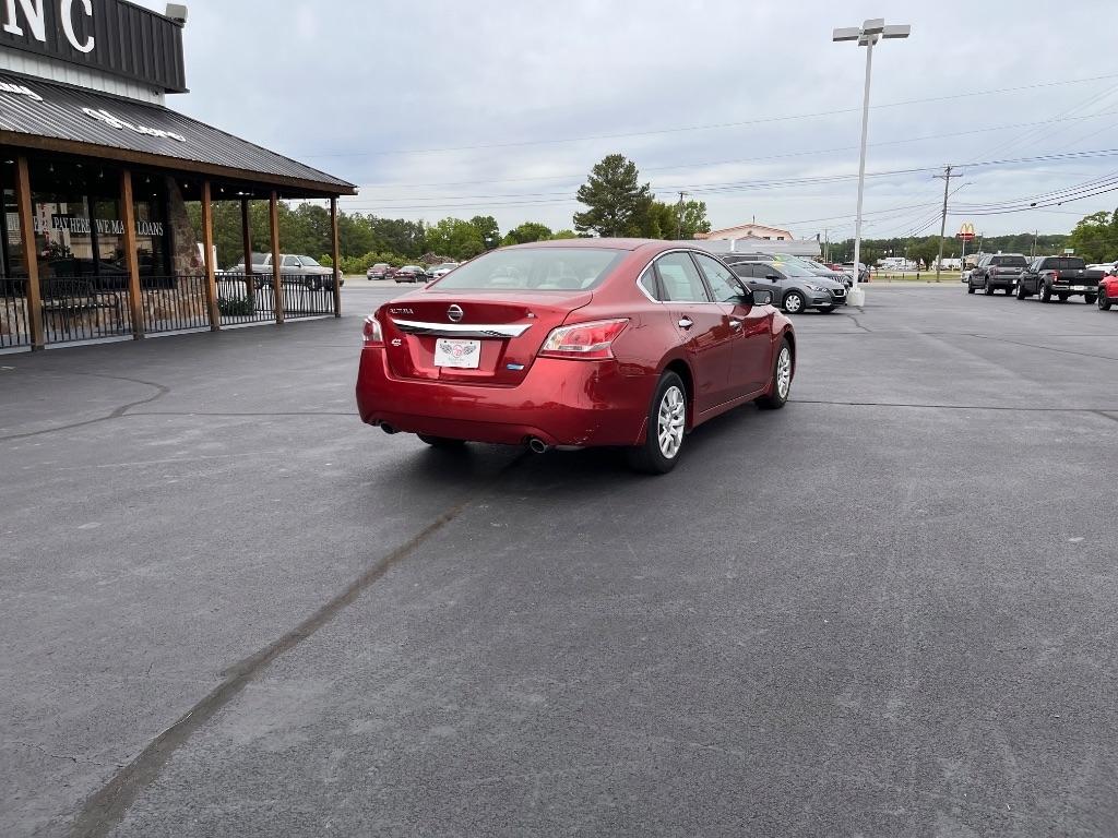 Nissan Altima 4dr Sdn I4 2.5 S 2013