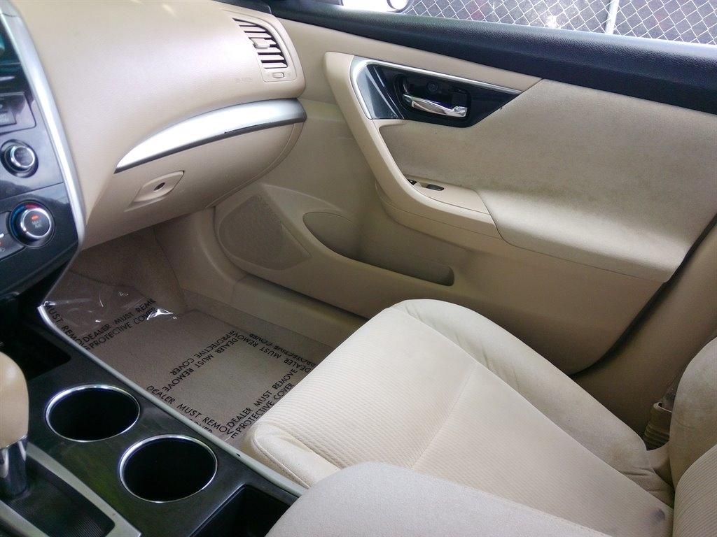 Nissan Altima 4dr Sdn I4 2.5 S 2013