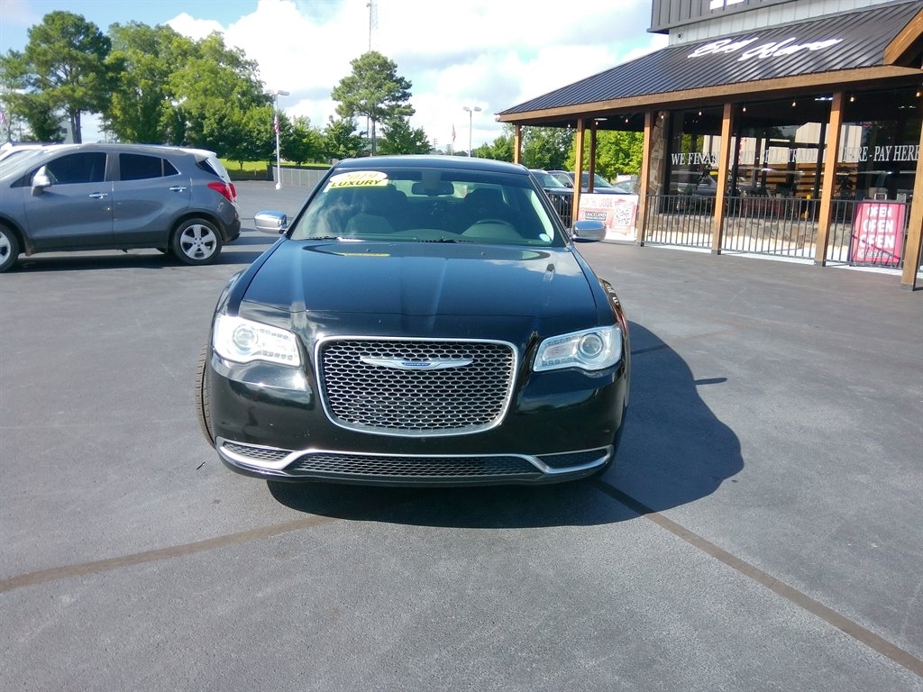 Chrysler 300 Touring RWD 2019