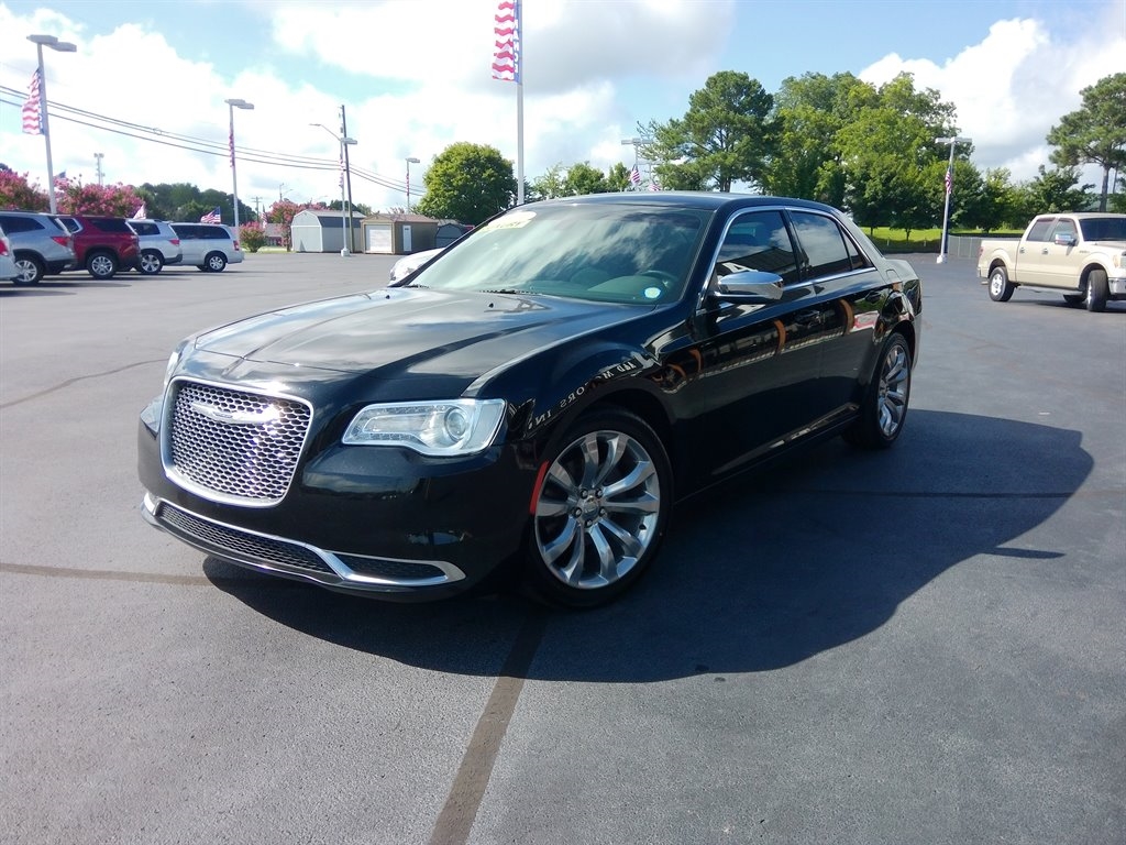 Chrysler 300 Touring RWD 2019
