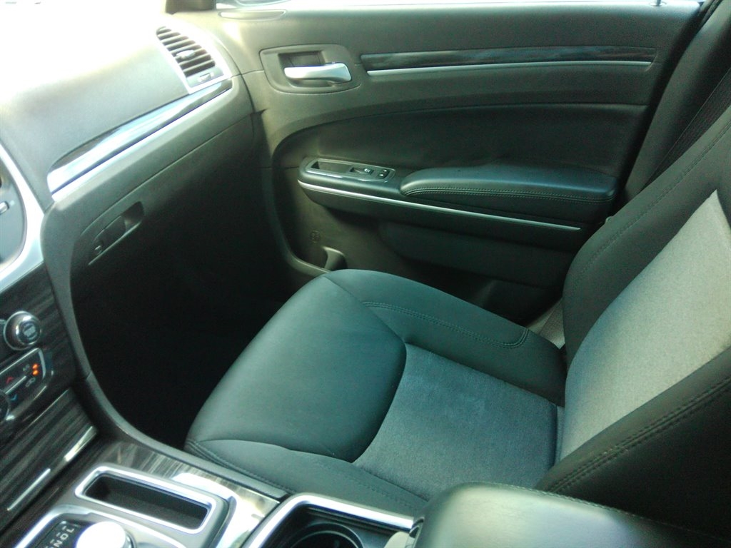 Chrysler 300 Touring RWD 2019