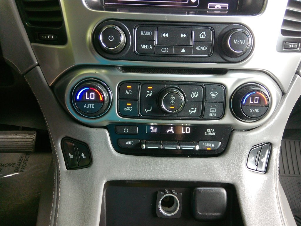 Chevrolet Tahoe 2WD 4dr LT 2015