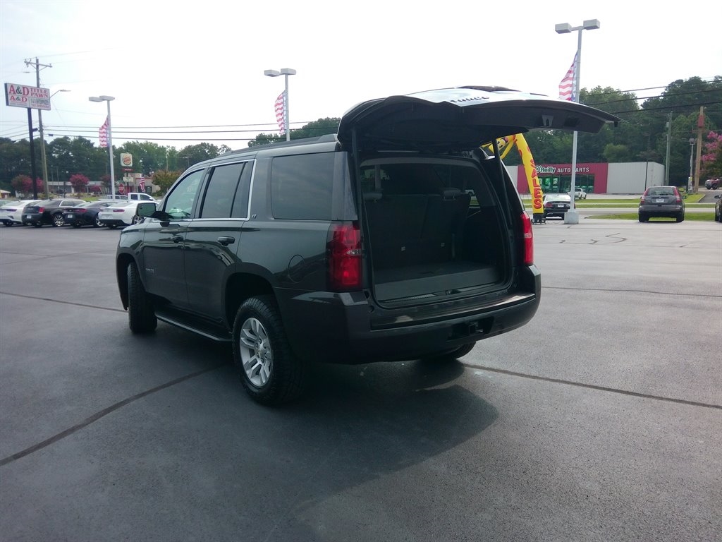 Chevrolet Tahoe 2WD 4dr LT 2015