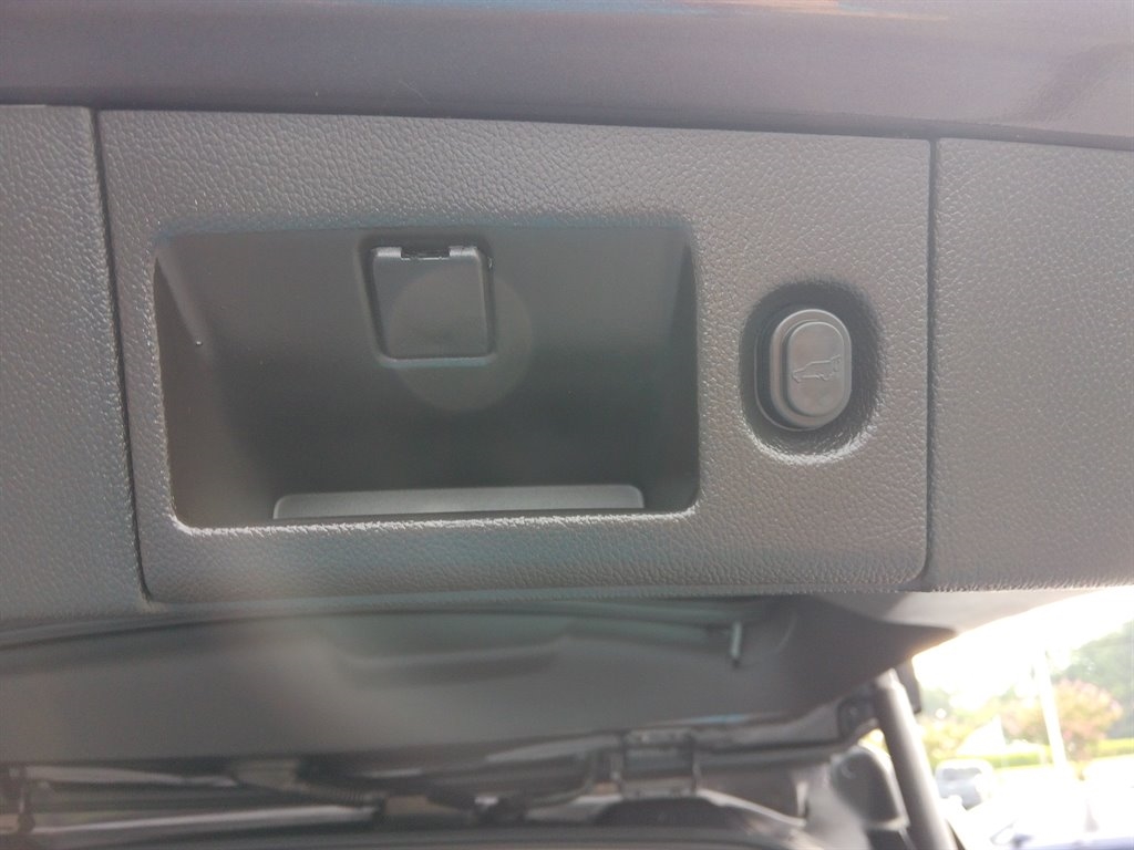 Chevrolet Tahoe 2WD 4dr LT 2015