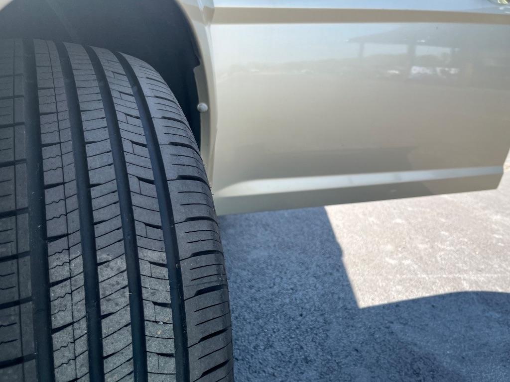 Chrysler Sebring 4dr Sdn Limited 2010