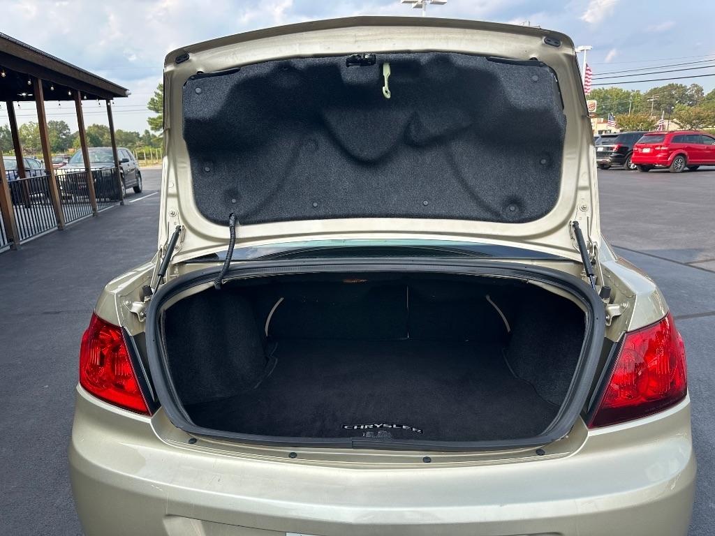 Chrysler Sebring 4dr Sdn Limited 2010