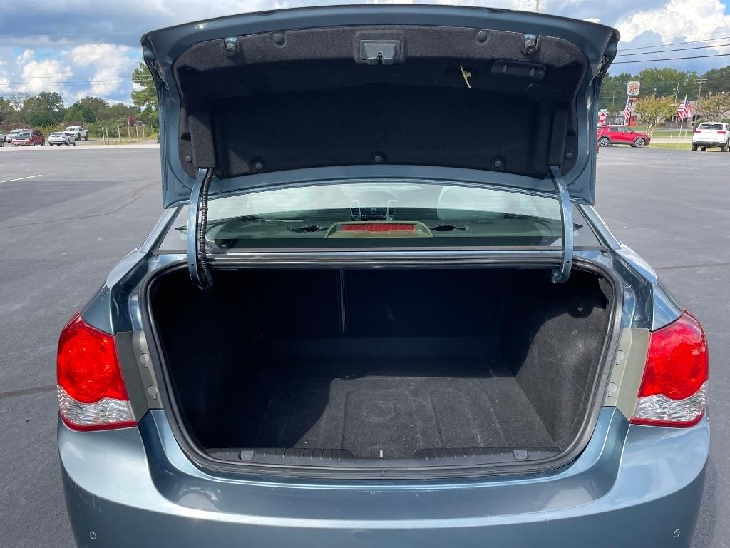 Chevrolet Cruze 4dr Sdn LT w/1LT 2012