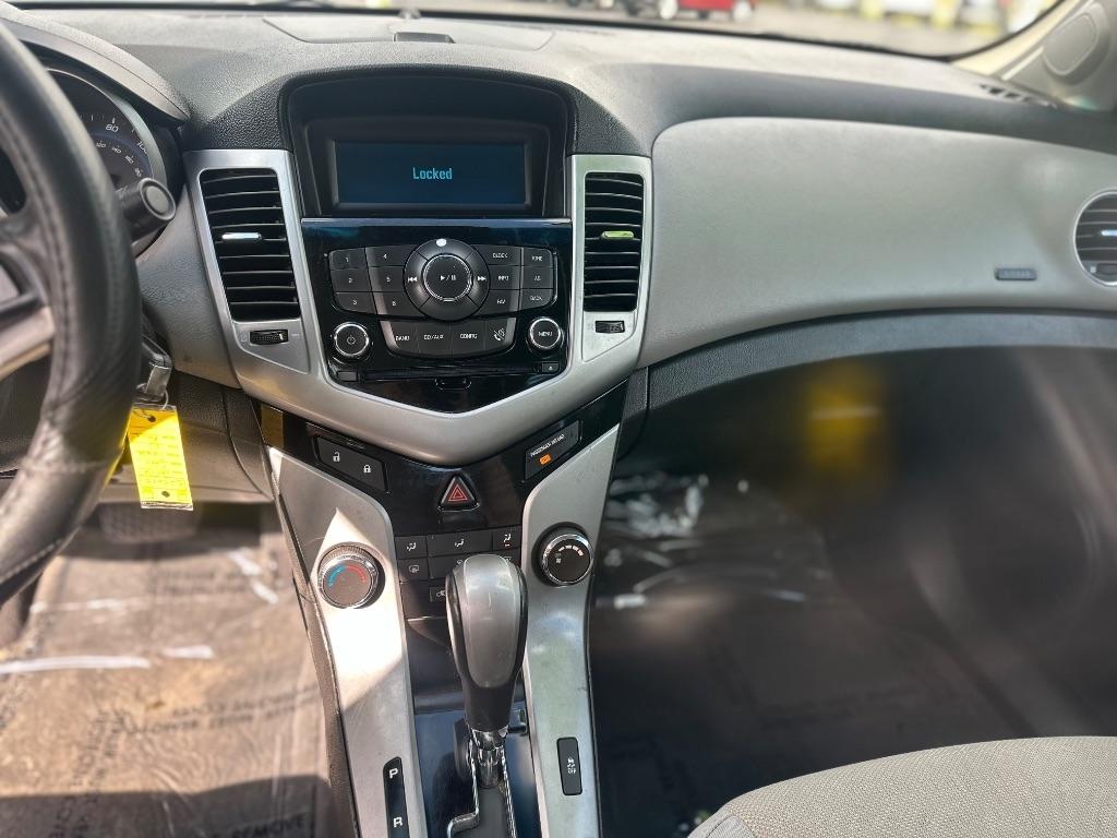 Chevrolet Cruze 4dr Sdn LT w/1LT 2012