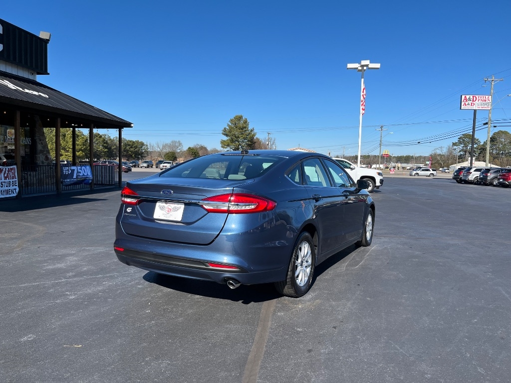 Ford Fusion S FWD 2018